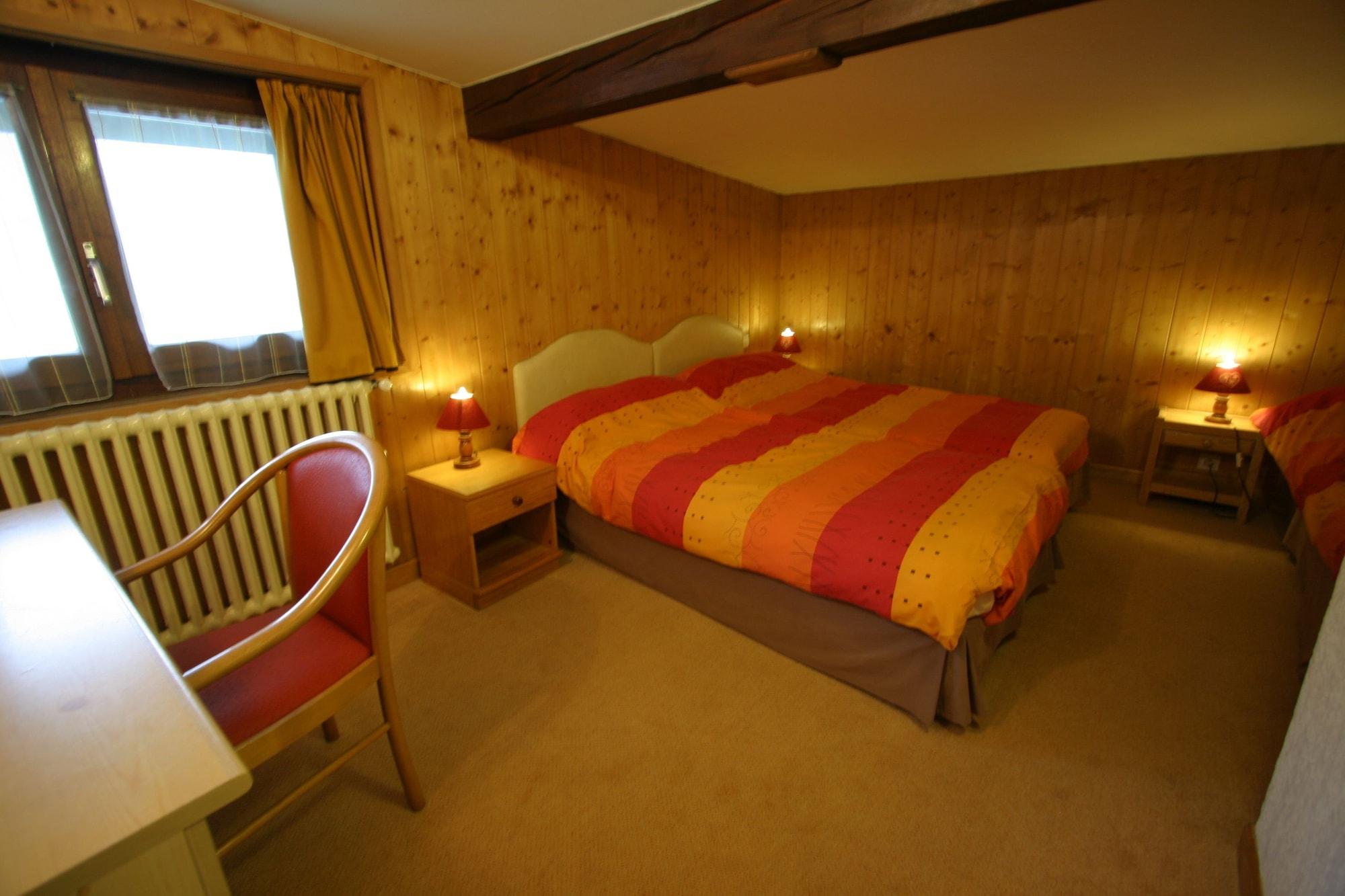 Chris-Tal Hotel Les Houches Bagian luar foto