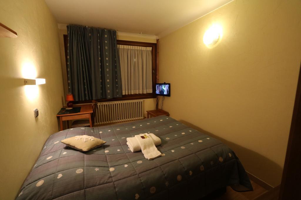 Chris-Tal Hotel Les Houches Bagian luar foto
