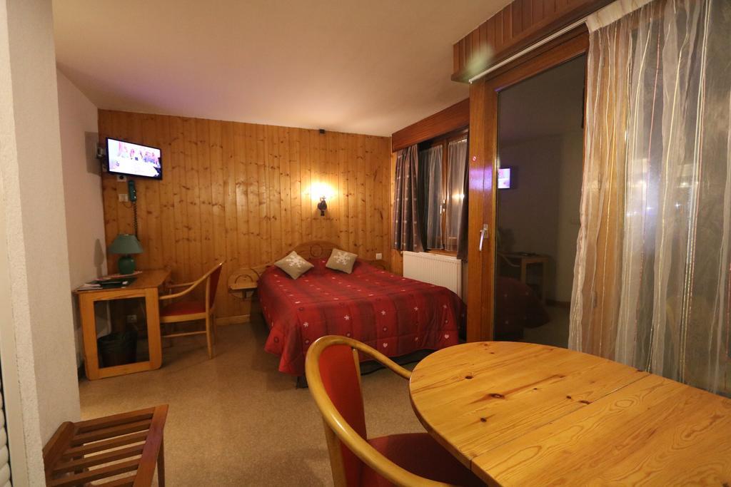 Chris-Tal Hotel Les Houches Bagian luar foto