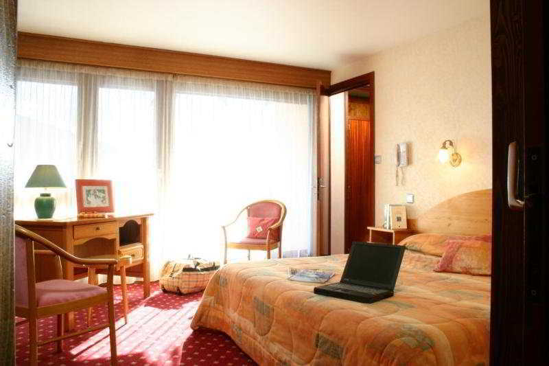 Chris-Tal Hotel Les Houches Bagian luar foto